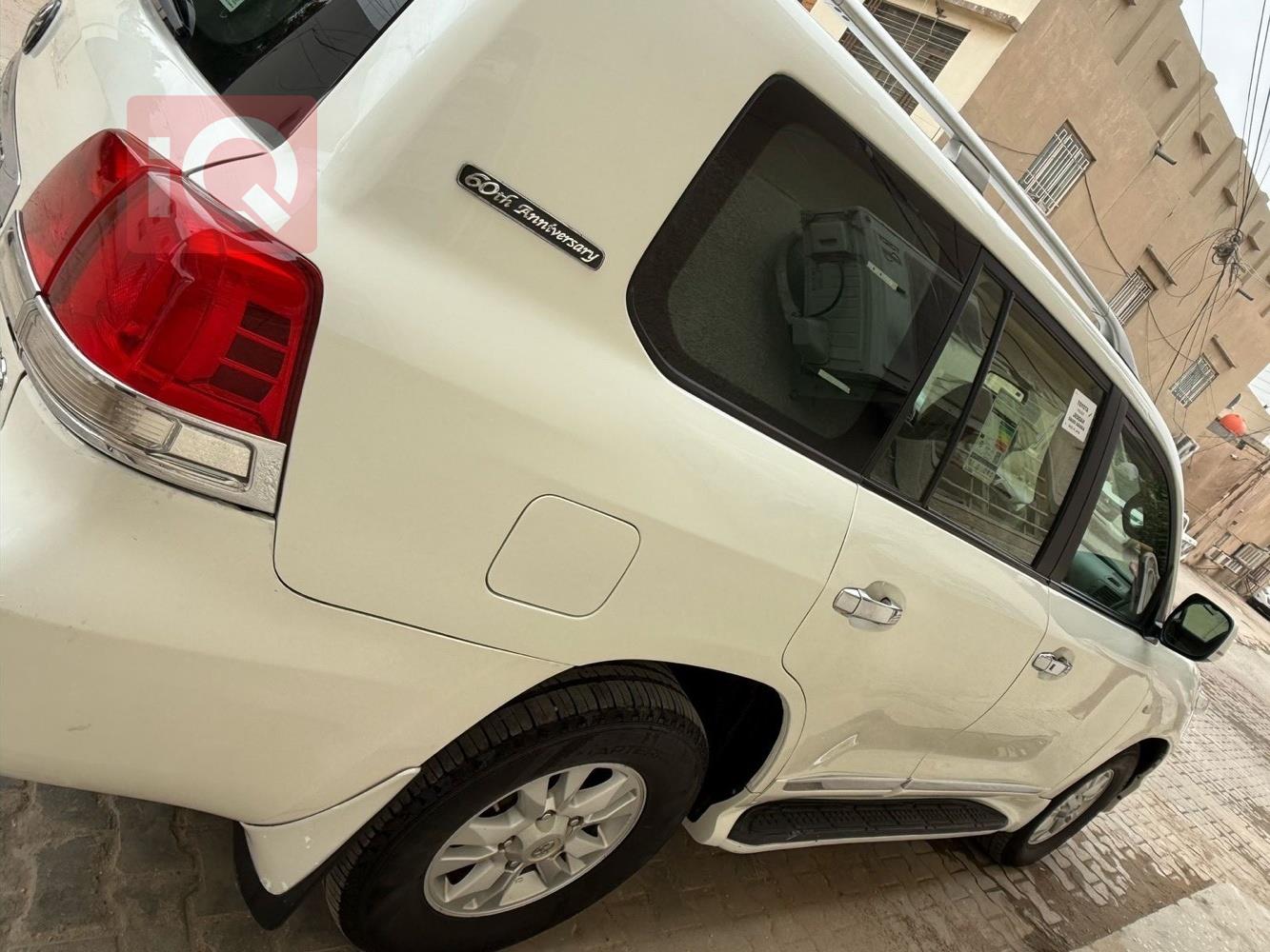 تويوتا لاندكروزر